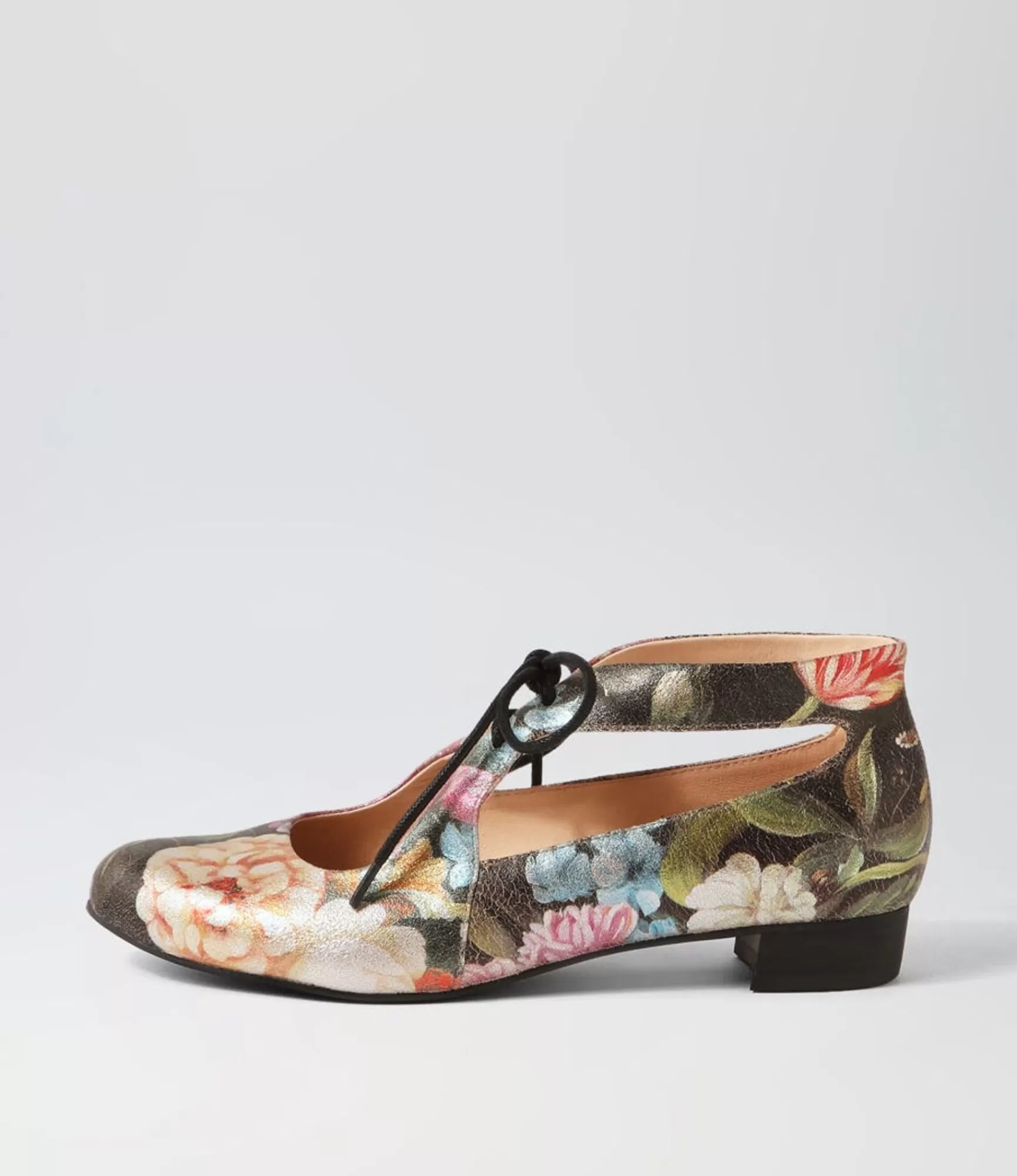 New Midas Shoes Earing Vintage Metal Floral Leather Heels