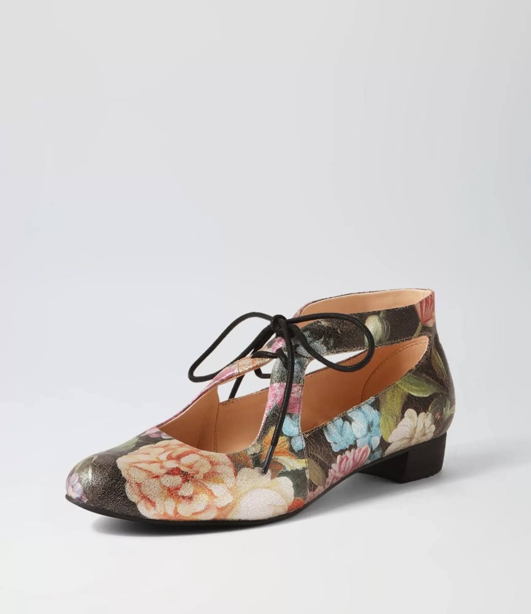 New Midas Shoes Earing Vintage Metal Floral Leather Heels